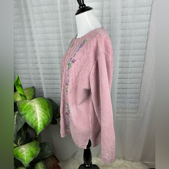 Vintage Pink Rose Chenille Soft Grannycore Floral Embroidered Cable Knit Sweater - Picture 4 of 7